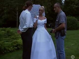 Vintage - The bride, the photographer & the groom