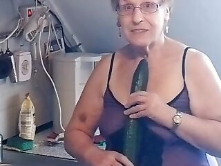 Hot soma fucks cunt with cucumber off