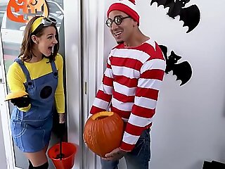BANGBROS - Legal length of existence teenager Evelin Stone Gets Bruno Dickemz's Dick In A Pumpkin