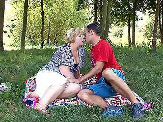German Curvy Wife sweet-talk to Outdoor Cheating Sex with Stranger near Beach