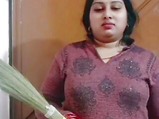 Desi Indian maid seduced when there was no wife at home Indian desi sex video