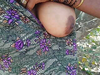 Tamil chubby aunty masturbation in open-air