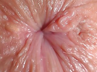 18 y.o. girl says: Why you put camera in my butthole? You want to see there bird?