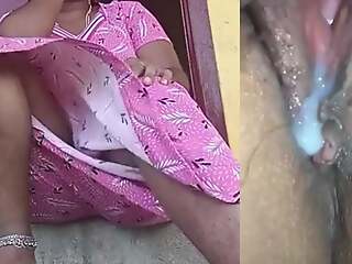 Indian Tamil Stepmom Seduce Young Friend (Pussy Licking) Cum out Video with Clear audio