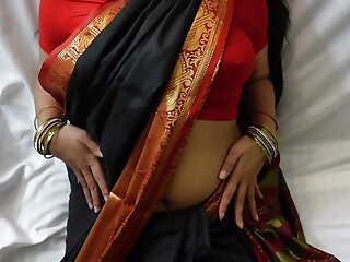 Sexy indian aunty sex increased by handjob