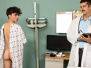Doctor Tapes - Perv Doctor Jonah Wheeler Teaches Cute Twink The Importance Of Sexual Education