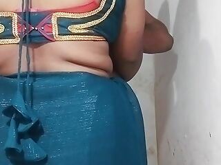 Desi Indian Devar Ne ApnI Nayi Bhabhi Ko Jhadu Pocha Karne Ke Bahot Choda xXx Flick Viral MMs