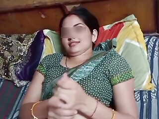 Indian hot girl was fucked by her boyfriend and sucking cock her boyfriend