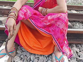 Desi Neighbourhood pub bhabhi Field Fucking with Lover Boy Outdoor video