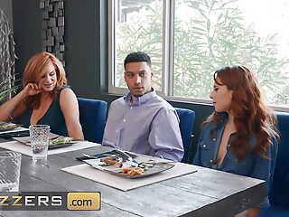 BRAZZERS - A Wild 4some Unleashes When Alice Marie Takes Her Bf To Meet Her Stepmom Summer Hart & Neighbor Andi James