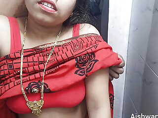 Indian Desi XXX Hot Sex Videos. Desi Jawan Aishwarya Bhabhi Ki Saari Utha Ke Mast Chudai. Hindi Sex Videos.