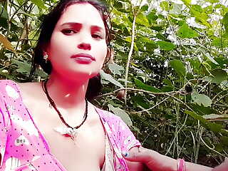 Indian Desi Bhabhi Outdoor Sex. Hindi