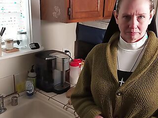 AuntJudysXXX - Naughty Marketable Mature Nun Autumn Fucks the Handyman