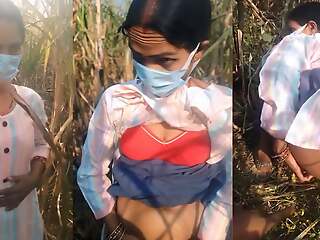 desi bhabhi ko ganne ki khet me chudai kiya